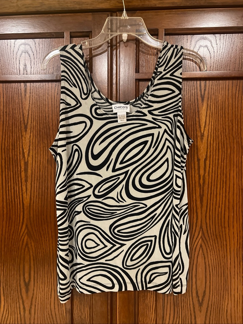 Chicos Travelers Tank Top Size 3 XL Black White Abstract Swirl Knit Shell Scoop